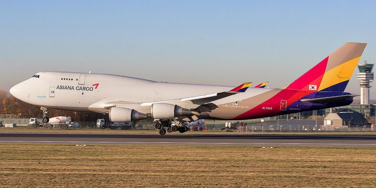 Asiana Records Third Straight Quarterly Profit On Cargo Growth
