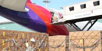 Asiana converts two more passenger planes to carry cargo