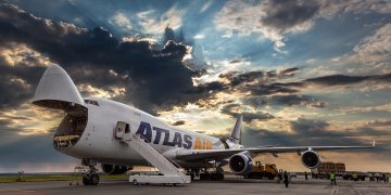 The Global Cargo Workhorse: Why The Boeing 747F Is Winning