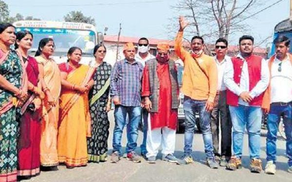 BJP takes farmers’ procurement woes to Western Odisha highways- The New Indian Express