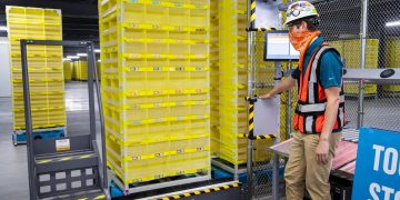 Amazon to hire 1,000 people at new Spokane warehouse
