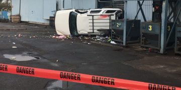 Man dies in rollover crash into NW Portland warehouse