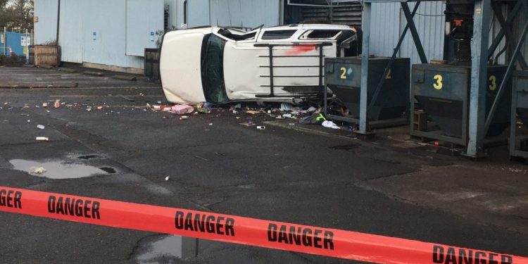 Man dies in rollover crash into NW Portland warehouse