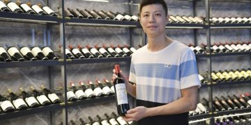 Cross-border e-commerce gains traction aboard China-Europe freight trains