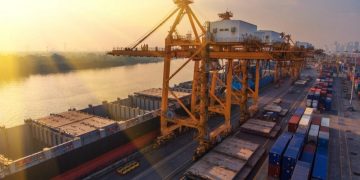 EU Supply Chain Bottleneck Hurts Retailers