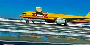 DHL B757 Returns to Leipzig After Main Cargo Door Opened After Take-Off