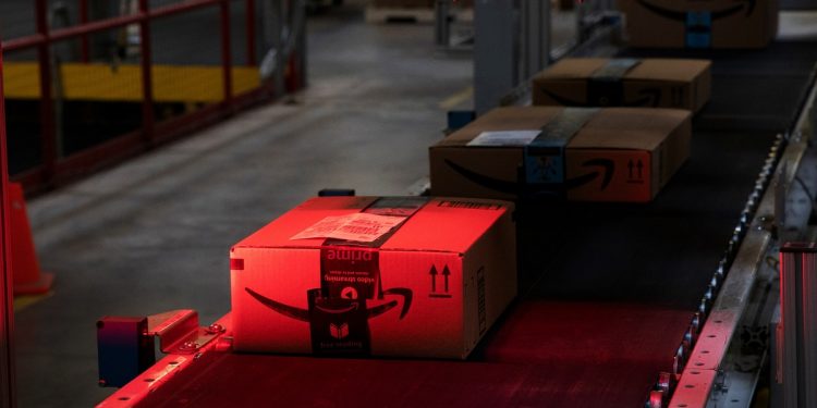 Amazon Hired Koch-Backed Anti-Union Consultant to Fight Alabama Warehouse Organizing
