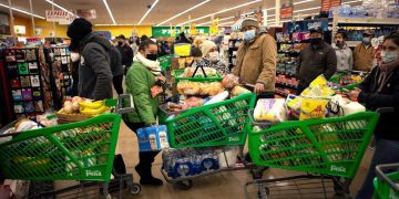 Texans running out of food as weather crisis cripples supply chain