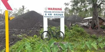 Philippine quarries under scrutiny after deadly mudflow buries homes