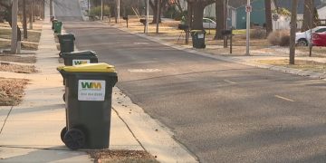 Waste Management wants to shift 2 metro suburbs to every other week recycling pickup | FOX 4 Kansas City WDAF-TV