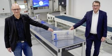 Volkswagen begins electric vehicle battery recycling