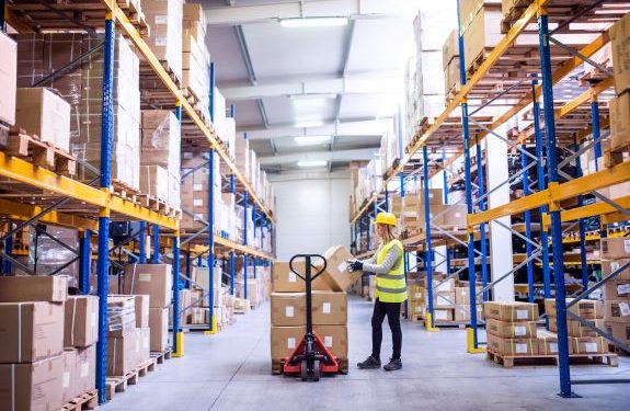 Warehouse De Pauw raises €200m for growth