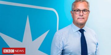 Maersk: Consumers can foot shipping's climate change bill – BBC News