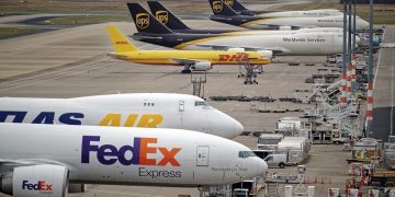 Air Cargo Demand Worst in 30 Years, as Capacity Crunch Continues: IATA – Sourcing Journal