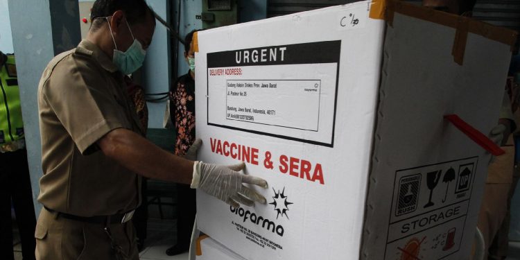 Poor countries struggle as developed countries overbook procurement