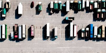 4 Ways Fleet Tracking Systems Can Improve Supply Chain Management