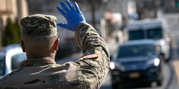 2 guardsmen from Alabama, California die of COVID-19