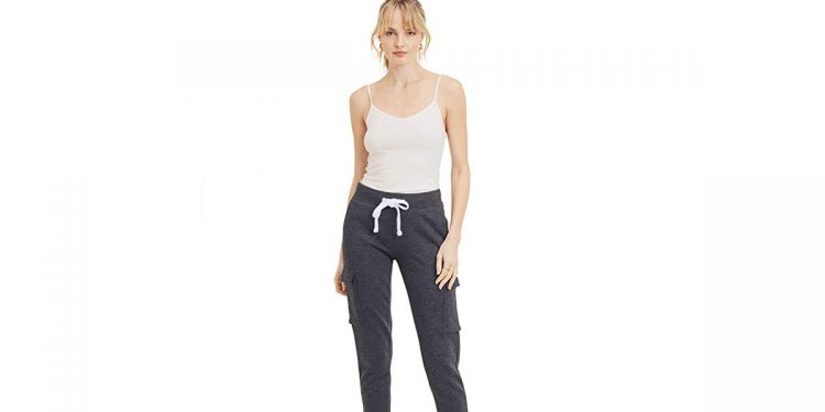 Esstive Cargo-Style Joggers Lets You Leave Your Purse at Home