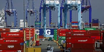 U.S. retailers see millions in sales delays amid shipping logjam