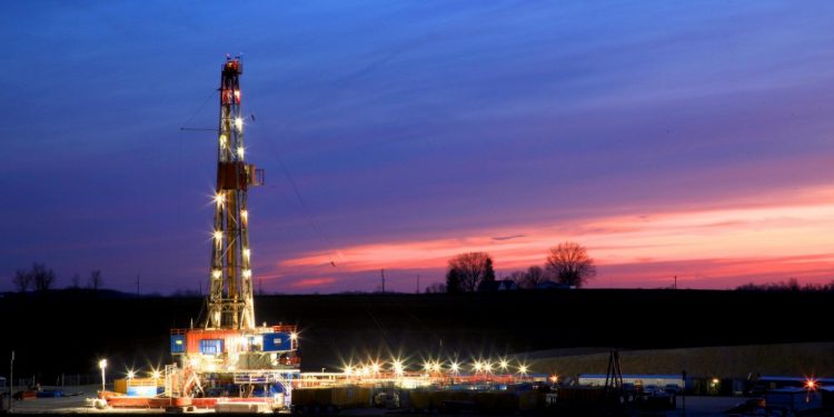 The Fuse | Natural Gas Prices Edge Higher on Weak Production, Shrinking Inventories