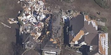 ‘We had very minimal warning’: 3 dead after tornado levels Ocean Isle neighborhood – WSOC Charlotte