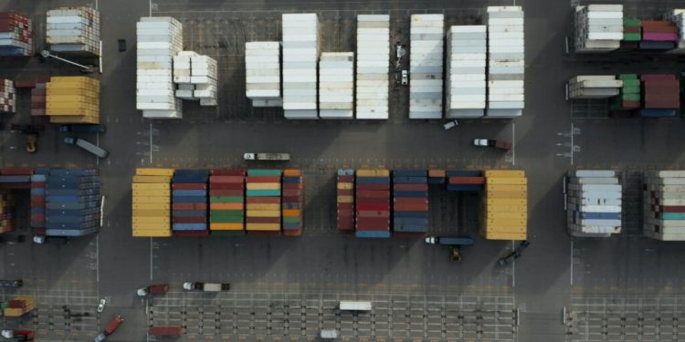 3 Things Every Business Owner Needs to Know About Freight Forwarding