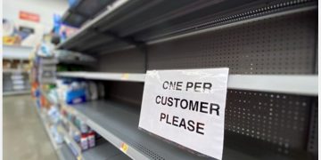 How is the Dutch food supply chain coping during the corona crisis?