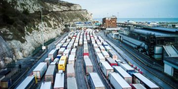Pandemic reveals weak links in global supply chain