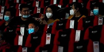It’s a smash hit! Chinese seeing films on big screens again