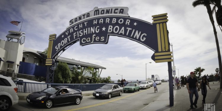 Santa Monica to pilot delivery zones for zero-emissions vehicles