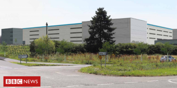 Basingstoke warehouse creating 1,400 jobs approved by council – BBC News