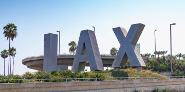 LAX Cargo Handlers Plead Guilty To Stealing Gold Bars From Shipment – CBS Los Angeles