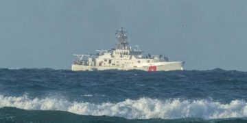 Stars and Stripes – Search continues for cause of cargo plane crash off coast of Kalaeloa