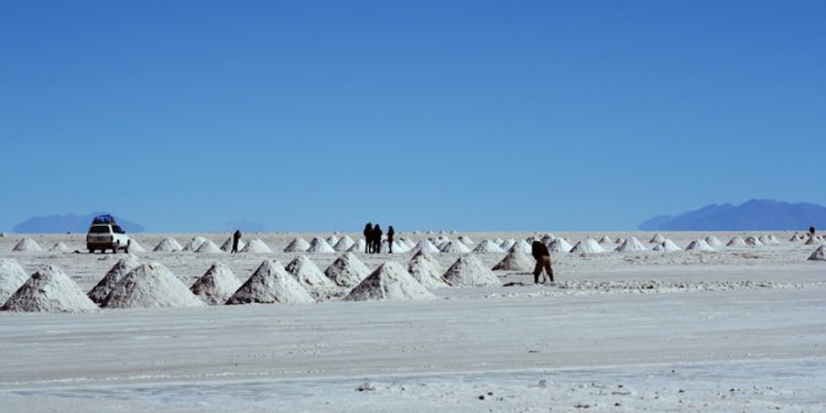 Lithium supply chain threatened by East-West geopolitical tensions – report