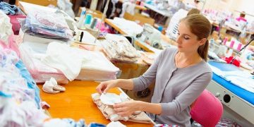 The fashion brands failing at supply chain and carbon transparency