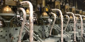 Equipment manufacturers boosted by boxship newbuild boom