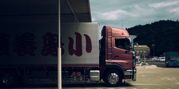 Warehouse demand grows rapidly as online commerce explodes