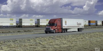Intermodal remains resilient, despite trucking demand dip
